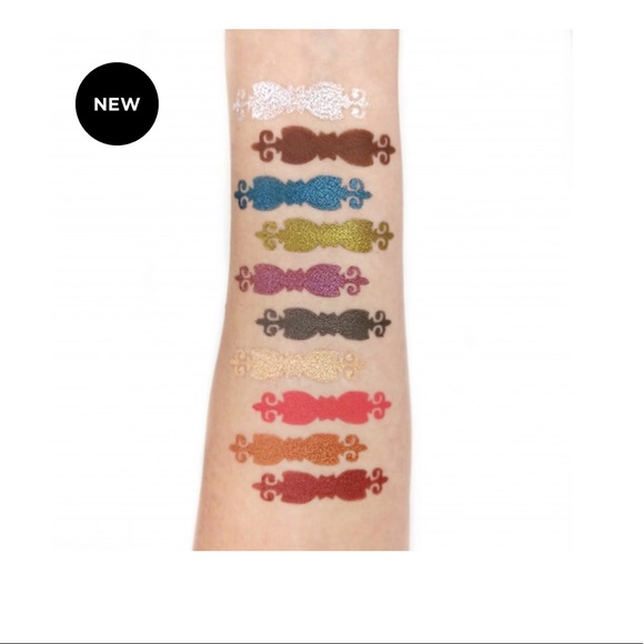 NIB Pur Midnight Masquerade palette - Picture 3 of 4